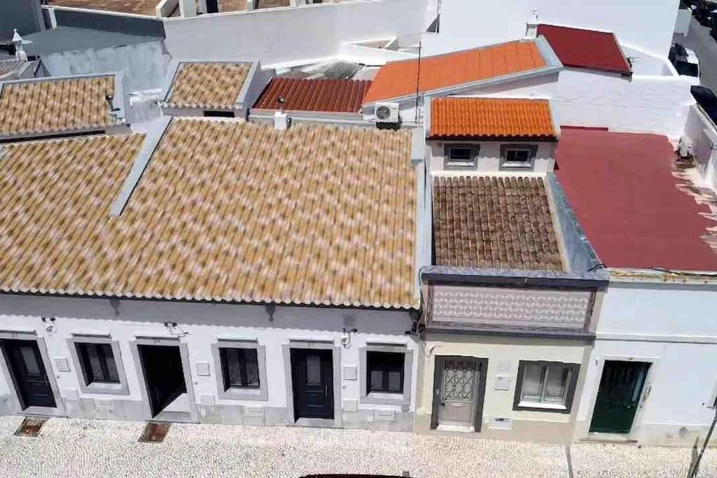 Typical House Faro Downtown Private Entrance Exterior foto